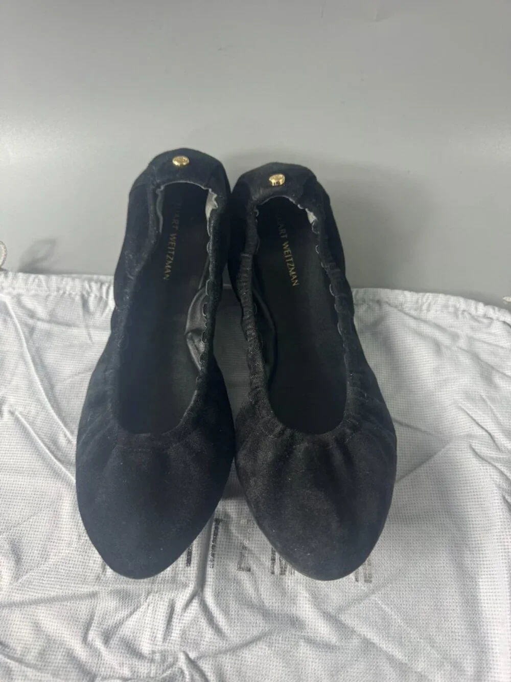 Stuart Weitzman Gabby Scrunch Black Suede Leather Ballet Flats Women's Size 7.5